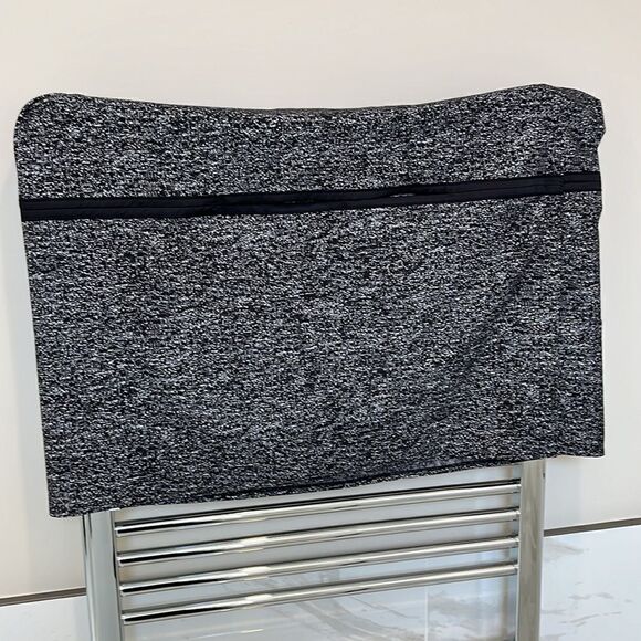 Lululemon Vinyasa Scarf Black Heathered Snap Wrap Size O/S - Picture 3 of 5